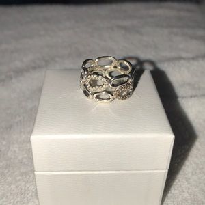 Pandora Ring